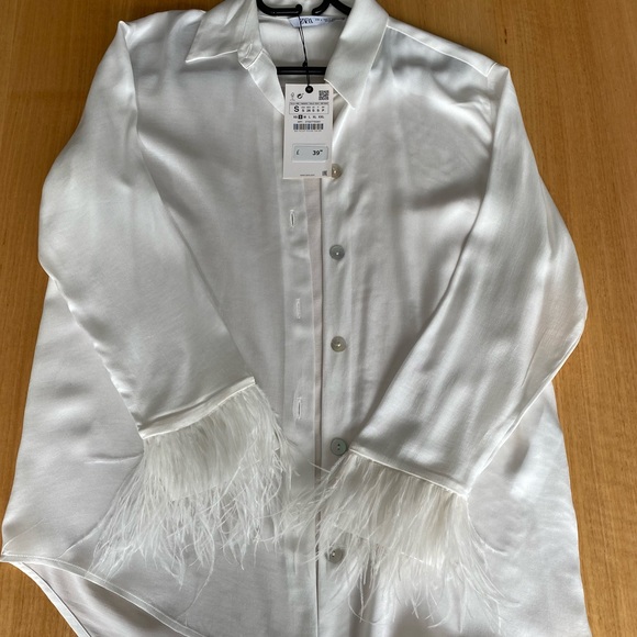 ZARA | Brand new white shirt with feather detail - Picture 5 of 5